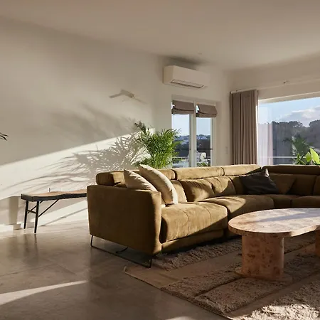 Panorama Hilltop Estate Villa